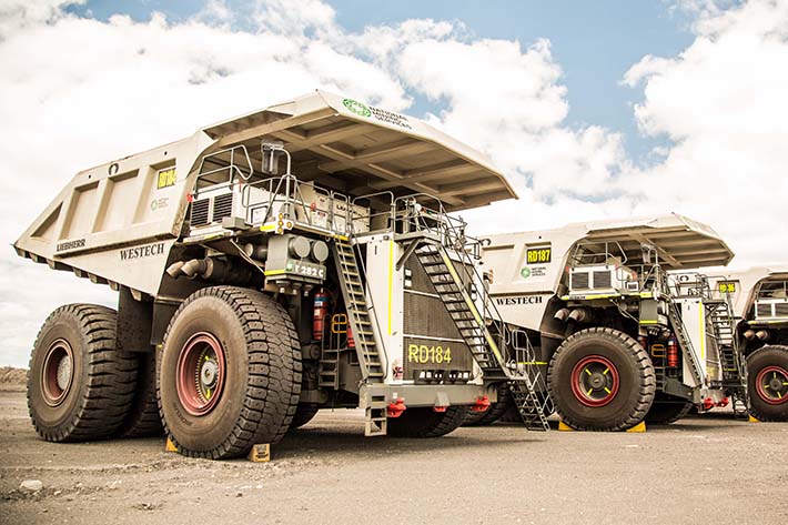 Five Liebherr T 282 C Ultra-Class Trucks Delivered in Australia