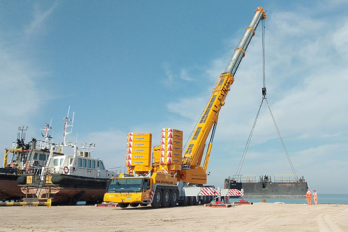 Soon with over 400 Liebherr mobile cranes in its fleet:<br />Al Faris places major order