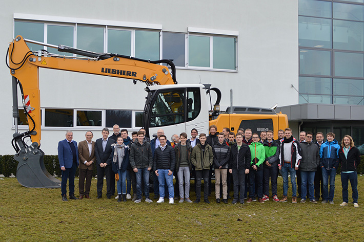 Liebherr-Hydraulikbagger GmbH initiiert SFZ-internen Wettbewerb