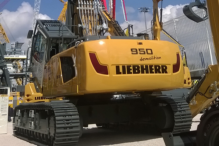 Liebherr USA, Co. sponsors second Live DEMOlition event and showcases five machines at Demolition Rockies 2019