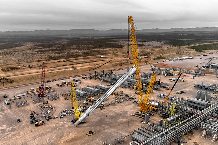RMS Cranes selects Liebherr LR 1500 crawler crane for gas and oil industry construction project lift in Texas