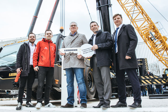 Crane company Riga Mainz: Liebherr hands over LTM 1650-8.1 mobile crane