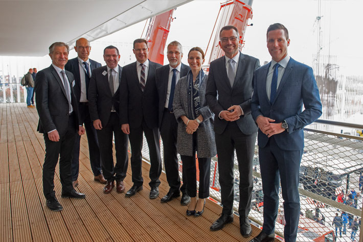 Delegation from Ehingen visits Liebherr at Bauma