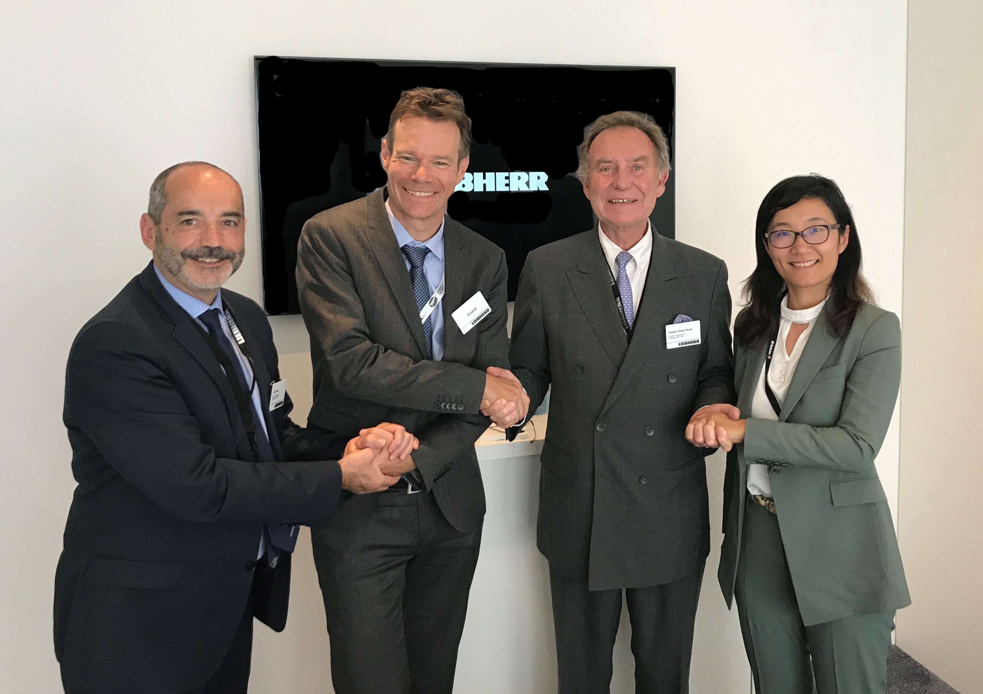 Liebherr-Aerospace Signs New General Terms of Agreement with SR Technics