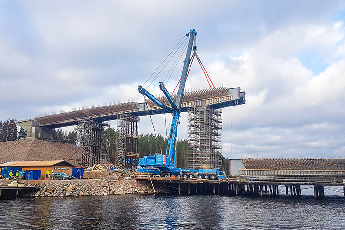 The largest mobile crane in Finland – Helaakoski adds used Liebherr LTM 1750-9.1 mobile crane to its fleet