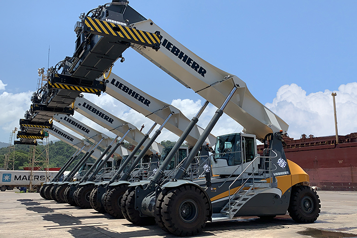 Liebherr Reachstacker with next-generation technology  