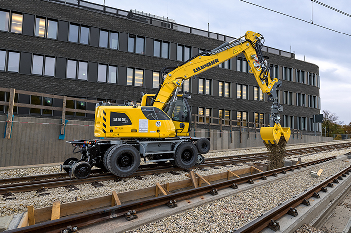 Liebherr A 922 Rail Litronic at Conexpo Con/Agg 2020 construction trade show