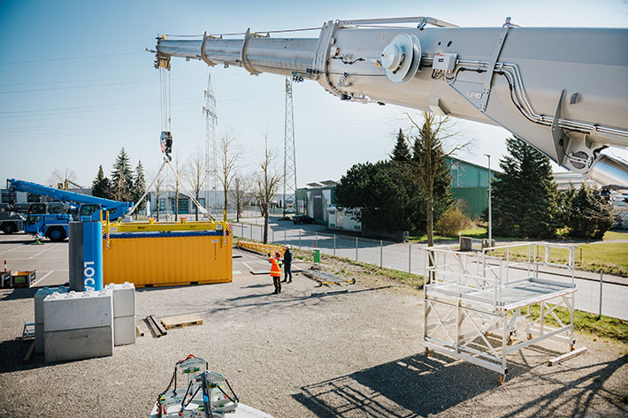 ECOL - Liebherr awarded certificate to provide training for the European crane operators licence