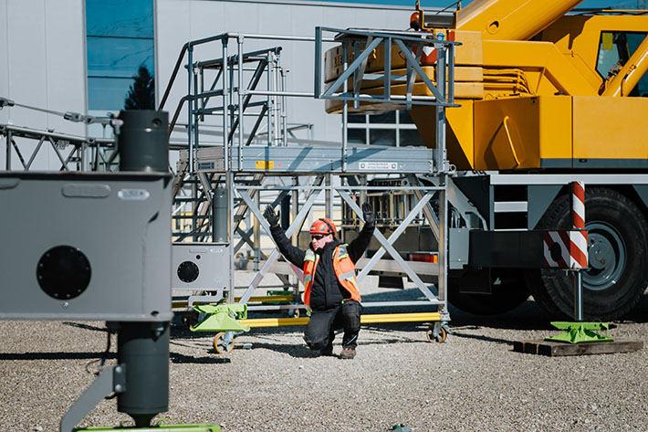 ECOL - Liebherr awarded certificate to provide training for the European crane operators licence 