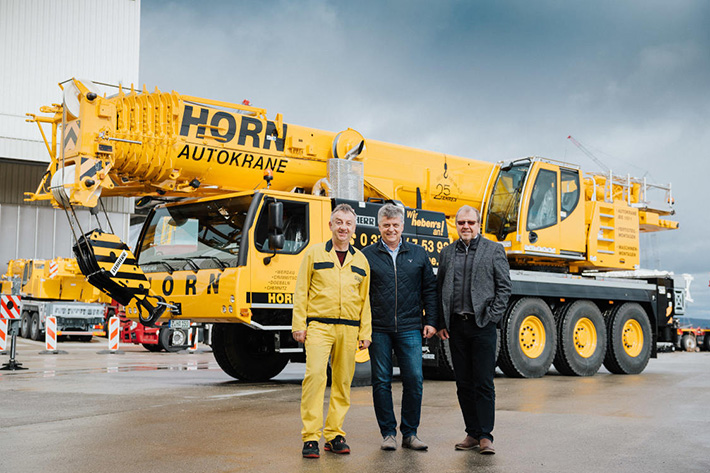 Replacement after a decade: Horn takes delivery of new Liebherr LTM 1100-5.2 mobile crane