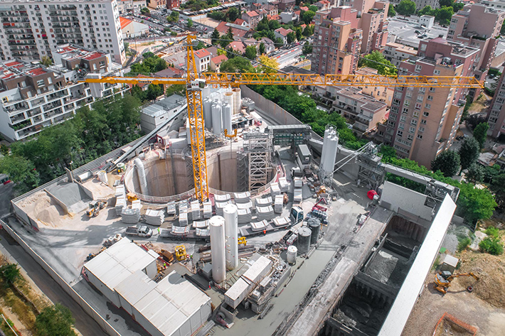 Grand Paris: Delivery of the tenth Liebherr 1000 EC-H 40 High-Top crane within two years 