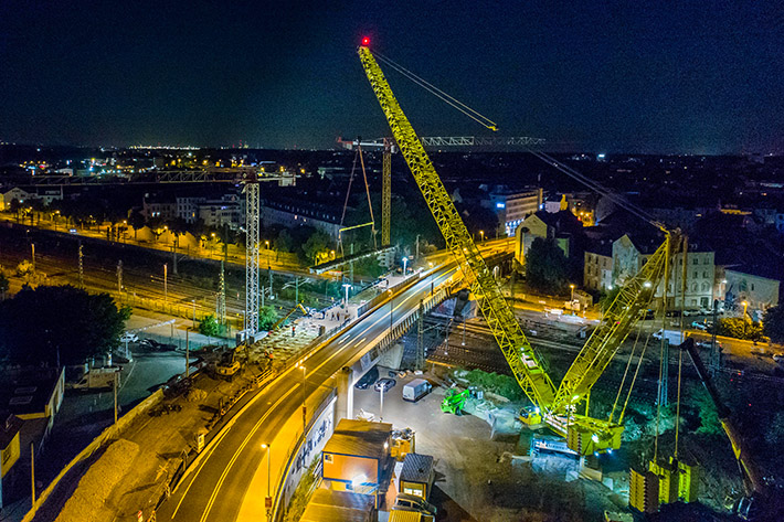 HKV’s Liebherr LR 1500 crawler crane extremely flexible for handling heavy loads and erecting construction cranes, bridges and wind turbines