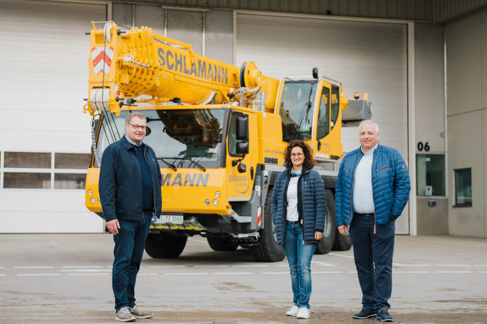 Closing the gap – Schlamann takes delivery of Liebherr LTM 1060-3.1 mobile crane