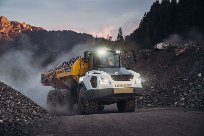 World premiere: Liebherr presents the new generation of articulated dump trucks