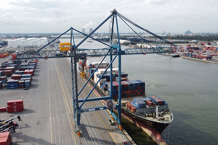 SEA-invest orders two further ship to shore container cranes for Antwerp Container Terminal