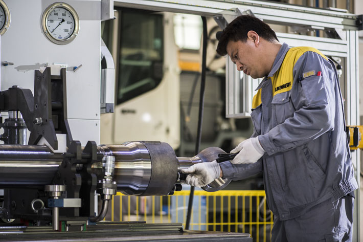 Signed and sealed – Liebherr to kick off assembly of hydraulic cylinders in China