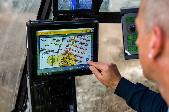 At a glance: Digital solutions from the world of Liebherr