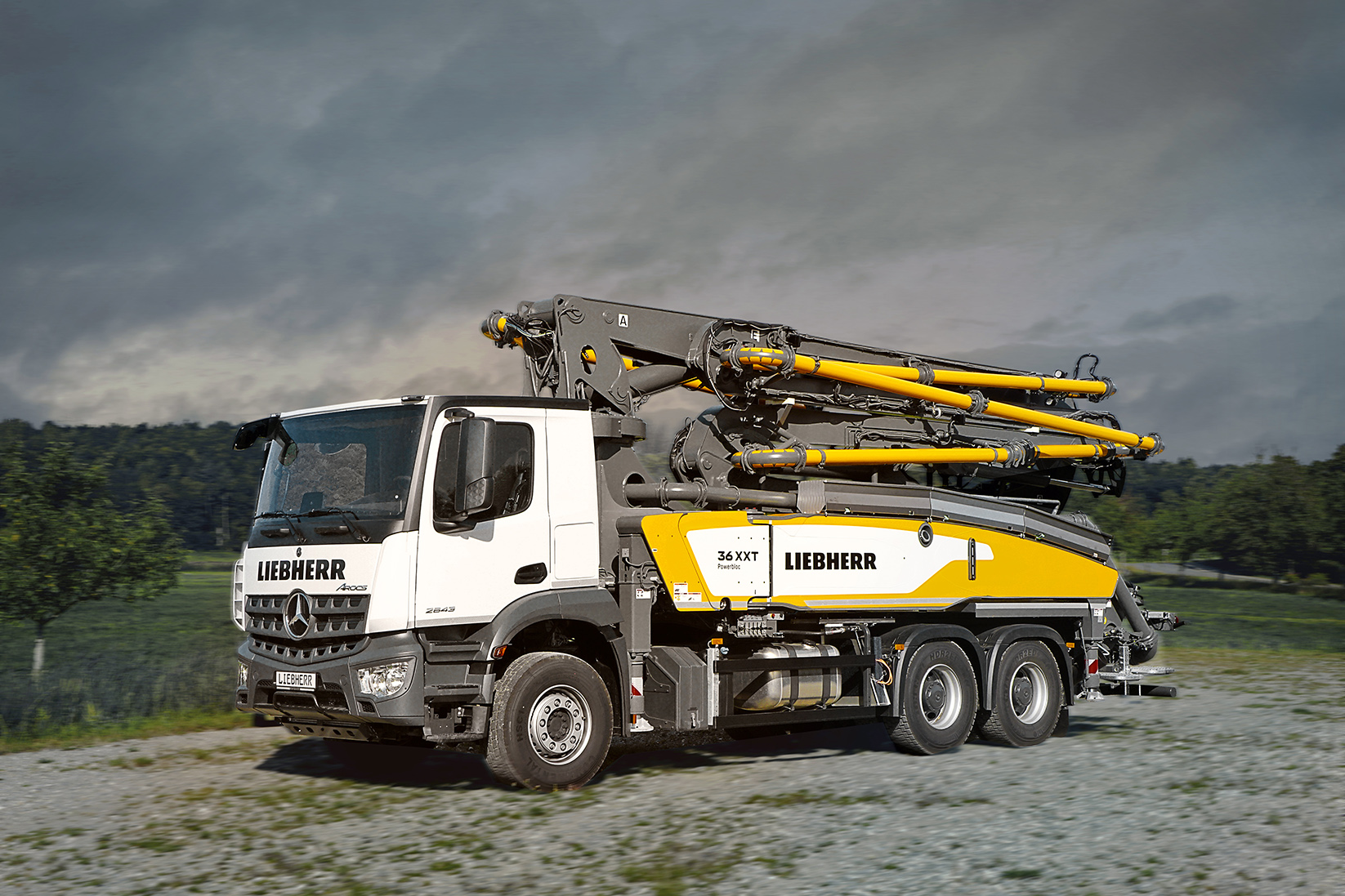 New 36 XXT truck mounted concrete pump from Liebherr:  Light, compact and flexible