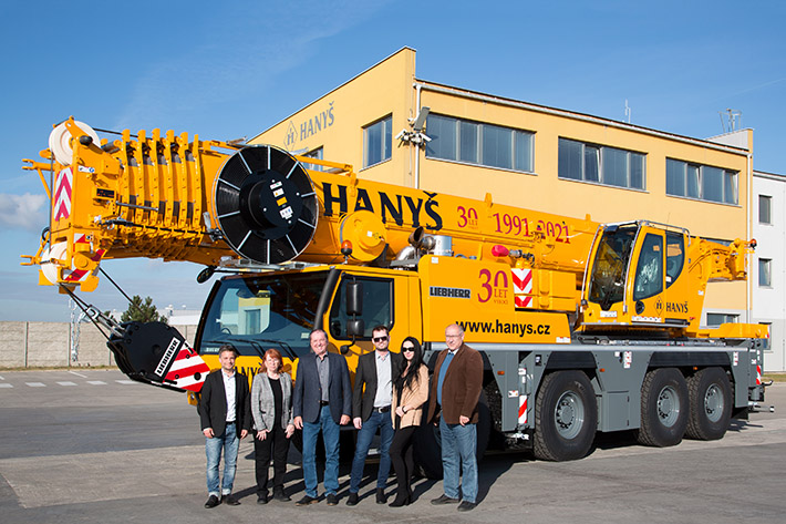 New cranes to celebrate company anniversary – Hanyš updates fleet with Liebherr cranes