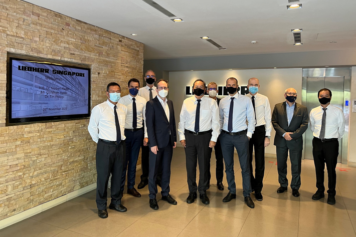 German Ambassador visits Liebherr Singapore