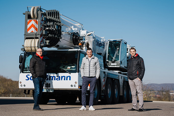 Perfect for construction crane assembly – Schussmann takes delivery of Liebherr LTM 1230-5.1 mobile crane