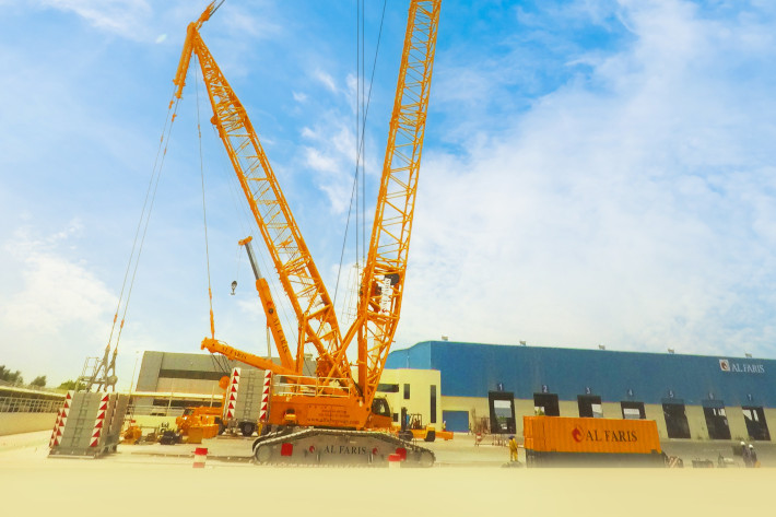 Fourth Liebherr crawler crane in a year – Al Faris takes delivery of LR 1500