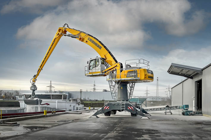 Erster LH 60 M HR Port Litronic geht an bayernhafen Aschaffenburg
