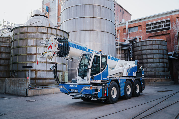 Zero emission, full power&nbsp;– Liebherr LTC 1050-3.1 mobile crane with electric power unit