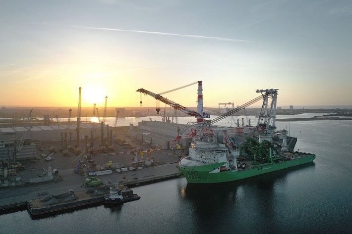 HLC 295000 ready to work