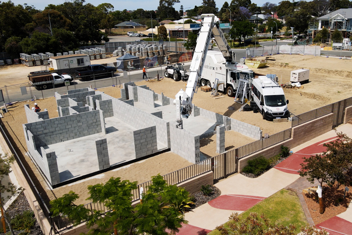 Liebherr-Mischtechnik GmbH and FBR cooperate to commercialise bricklaying robot