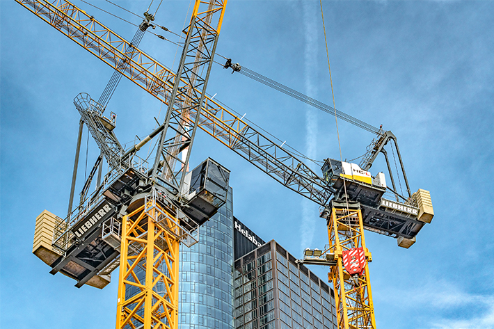 Pour le chantier du futur : Liebherr présente de nouvelles grues à tour et des solutions numériques