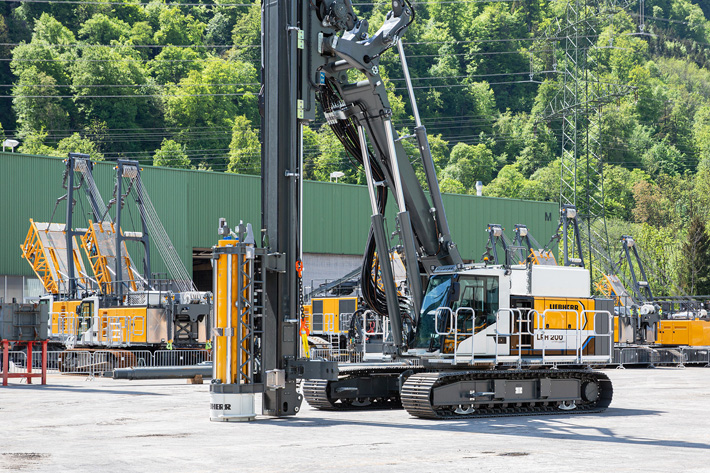 Electrifying: Liebherr launches six new unplugged machines