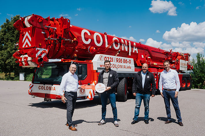 Flexibility on eight axles: Colonia takes over Liebherr LTM 1650-8.1 mobile crane