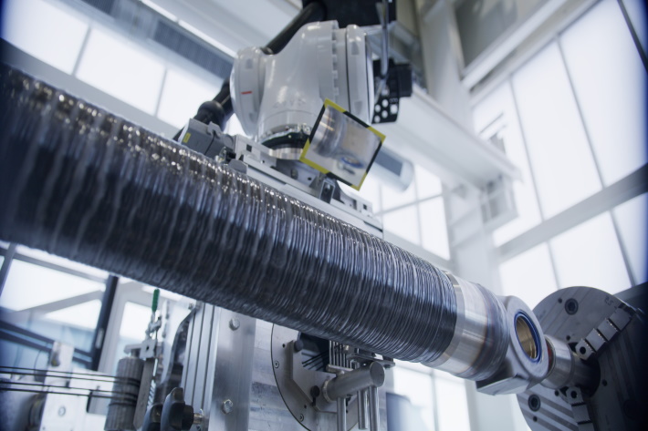 Where steel ends: Clear the stage for Liebherr’s hybrid solutions in lightweight construction