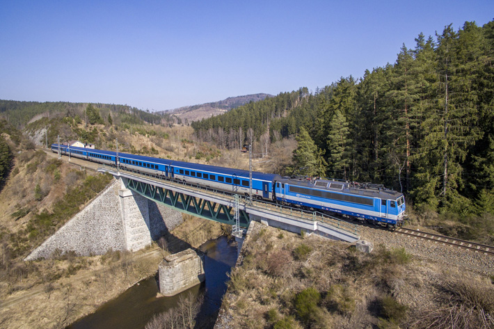 HVAC units from Liebherr successful in passenger operations