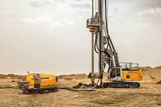 liebherr-raupenbetonpumpe-