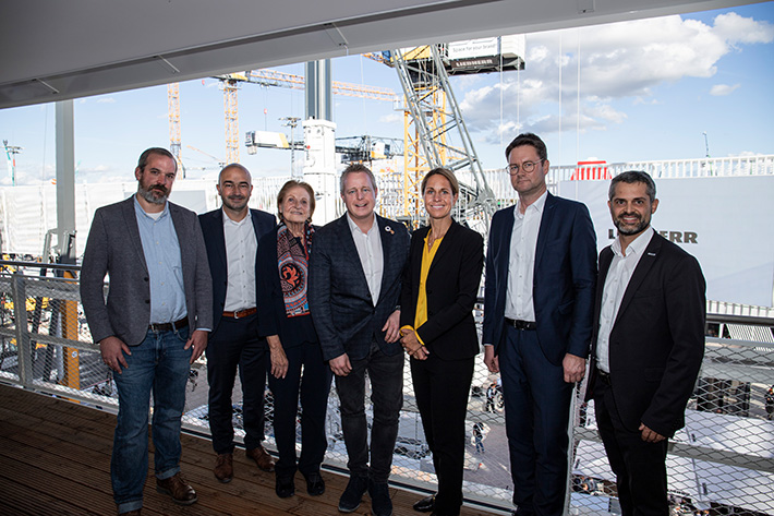 70 in one sweep: Hüffermann expands fleet with additional Liebherr cranes