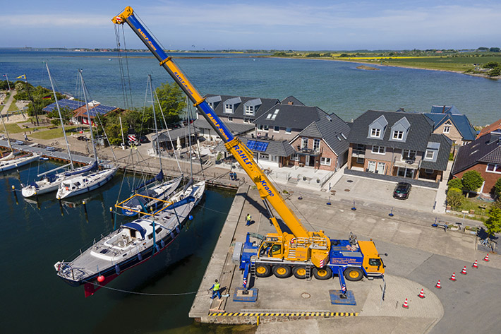 Eight new cranes in eight years: Rahlf strengthens fleet with an LTM&nbsp;1160-5.2