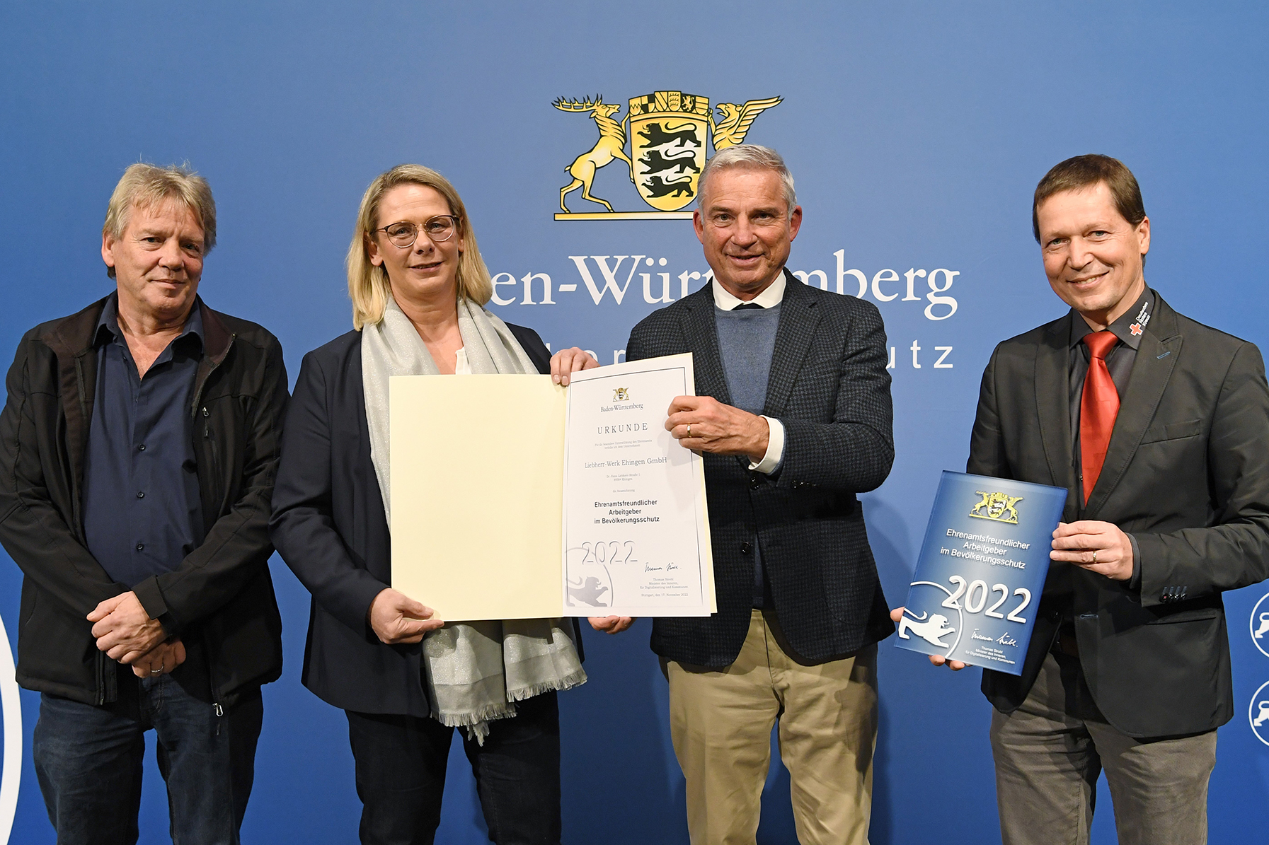 Liebherr doppelt als ehrenamtsfreundlicher Arbeitgeber ausgezeichnet