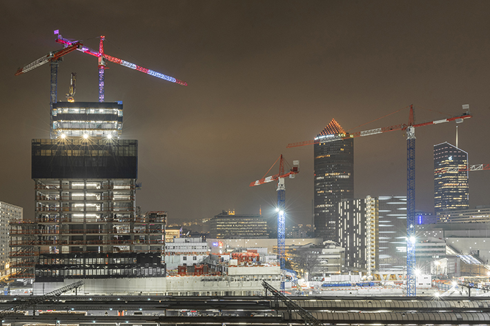 170 metre office tower – Liebherr cranes involved in construction of “To‑Lyon”