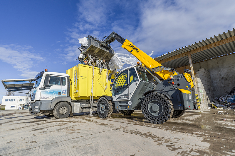 Liebherr at Ecomondo 2023: HVO Drive & Smart Assistance Systems