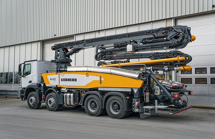 Nouvelle pompe à béton automotrice 31 XXT Liebherr : Parfaite pour le bétonnage dans un bâtiment