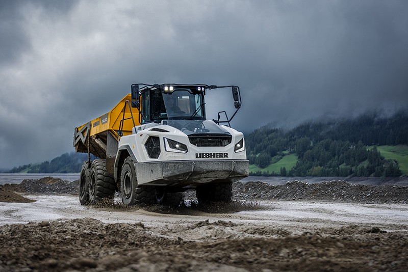 Liebherr exhibits at World of Asphalt 2024 - Liebherr