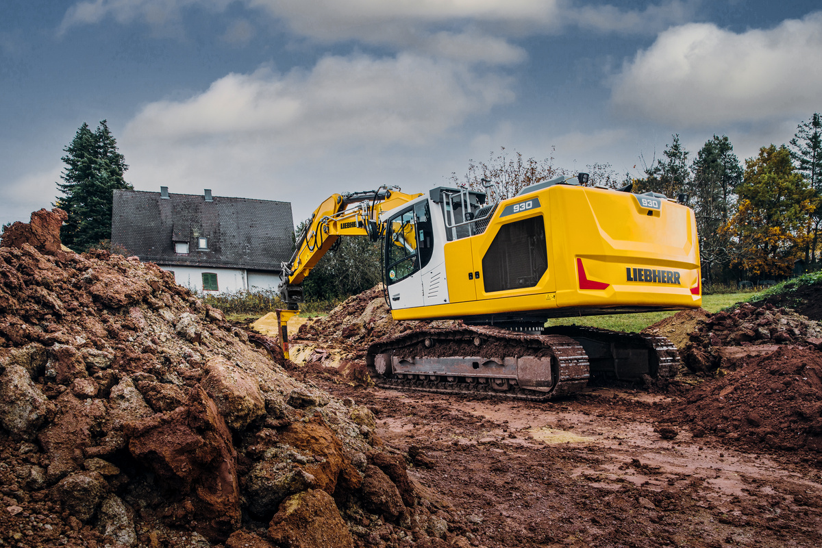 Liebherr und Leica Geosystems: Erweiterung des Angebots an semi-automatischen Maschinensteuerungssystemen für Raupenbagger