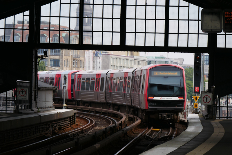 Liebherr tests HVAC energy optimization package with Alstom and Hamburger Hochbahn