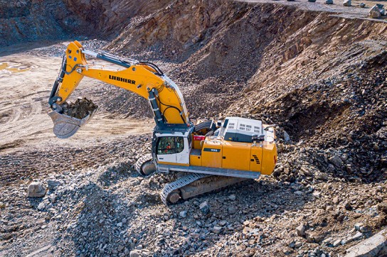 The Liebherr R 992 crawler excavator: high performance and low
