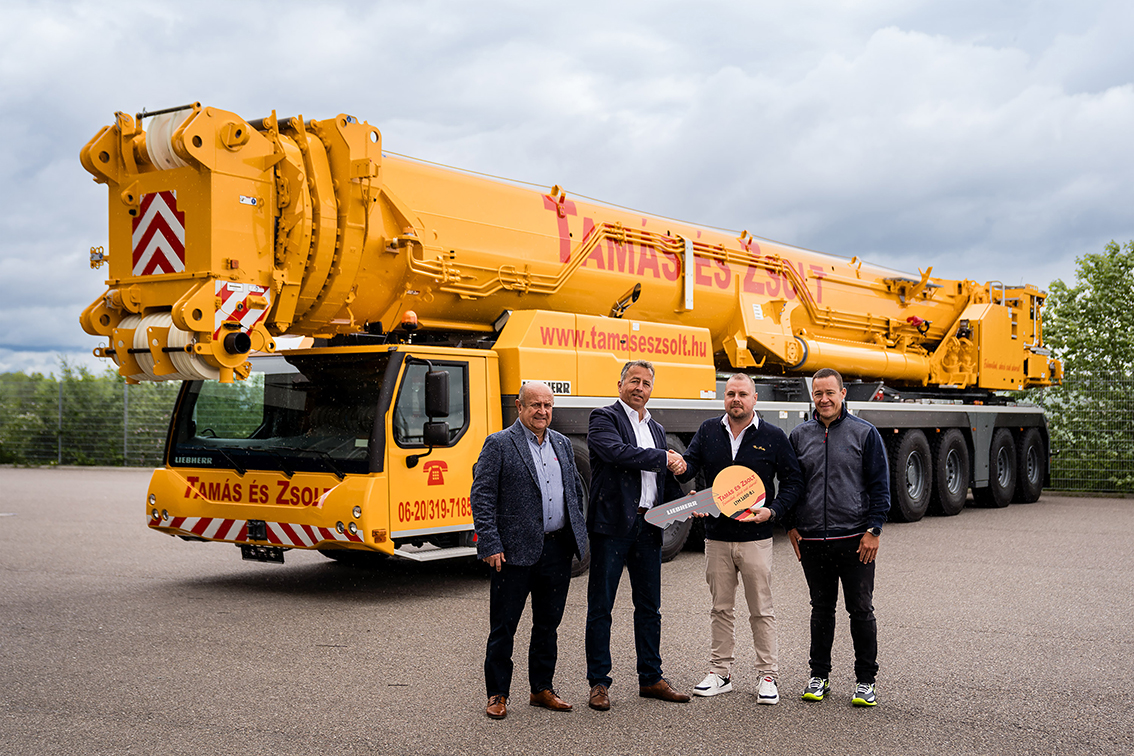 Great flexibility and a large radius – Tamás és Zsolt Kft. takes delivery of LTM 1650-8.1