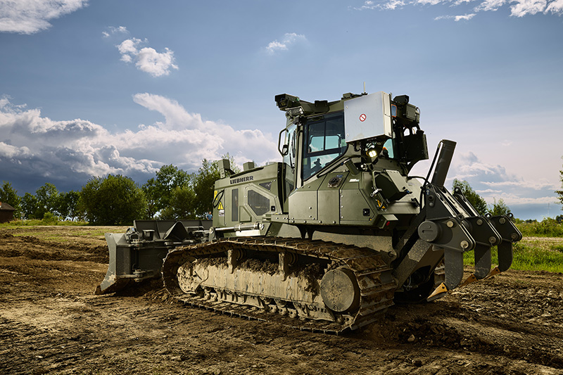 Liebherr Crawler Dozers with LiReCon system deliver increased safety for Austrian Armed Forces