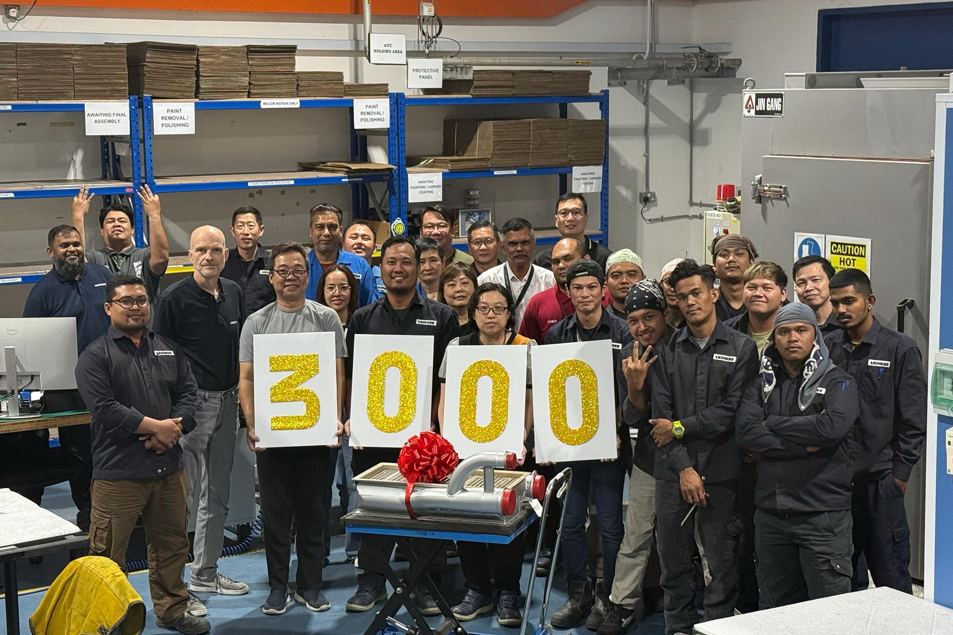 Liebherr overhauls 3,000<sup>th</sup> heat transfer equipment in its Singapore service center