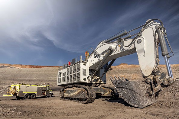 An image of a Liebherr R 9400 crawler An image of a Liebherr R 9400 crawler